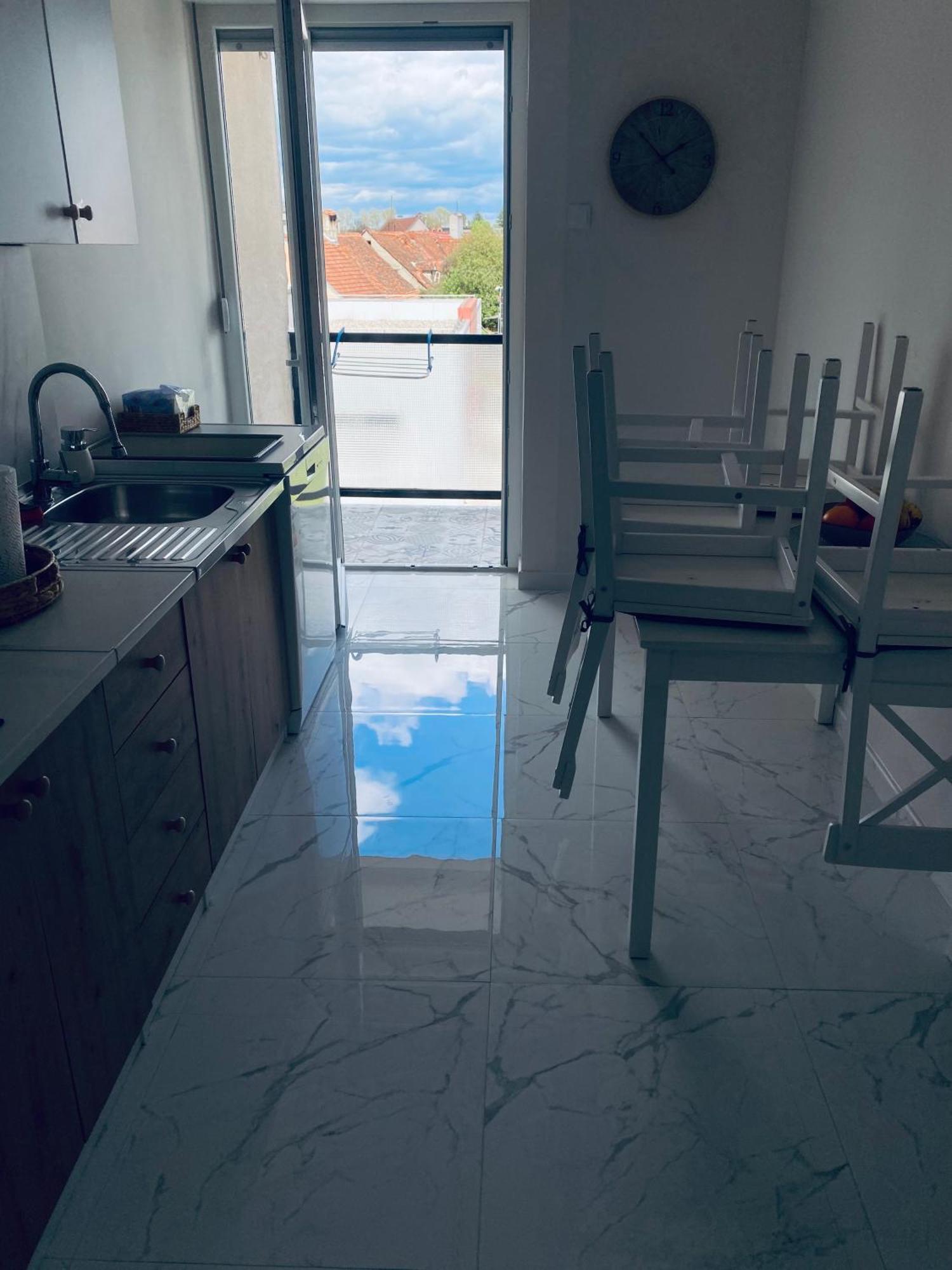 Apartman Colapis- Netflix, Self Check In, Free Parking, Premium Location! Karlovac Εξωτερικό φωτογραφία